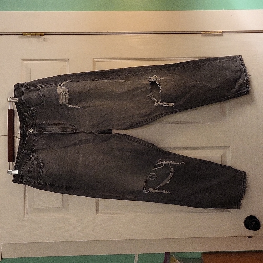 American Eagle Mom Jeans